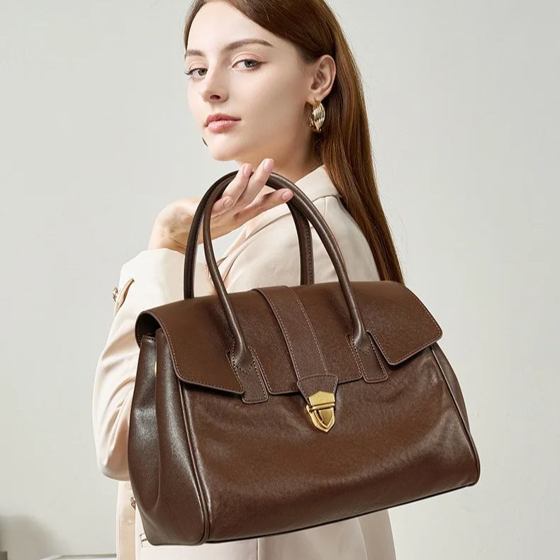 Women's Leather Briefcase: Cro - Leather Work Japan avis et prix